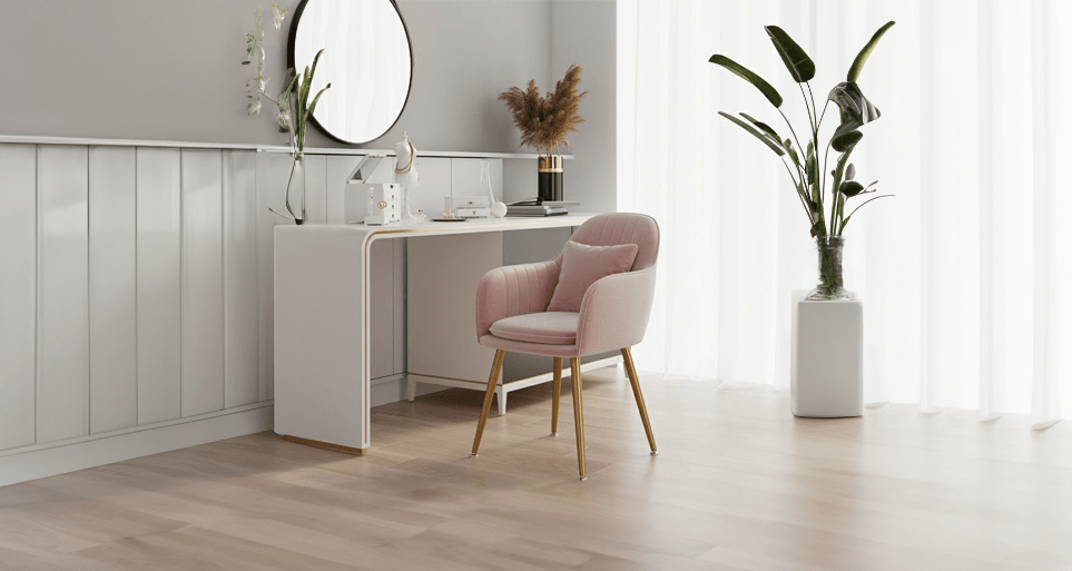 Creative dining chair design, combining aesthetics and comfort by Estre.