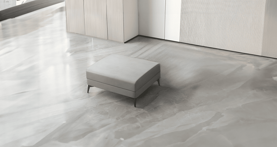 High-quality fabric ottoman, durable and stylish at Estre.