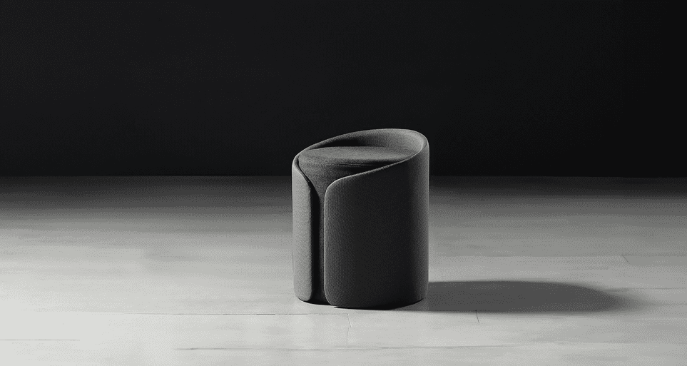 Innovative pouffe with backrest, combining support and style at Estre.