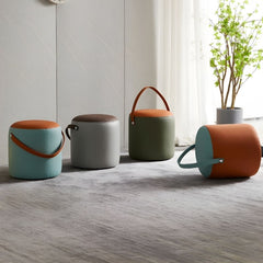 Marlon Ottoman : Elegant Pouffe for Refined Spaces